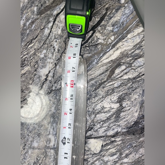 Selenite Crystal Wand - Picture 3 of 4